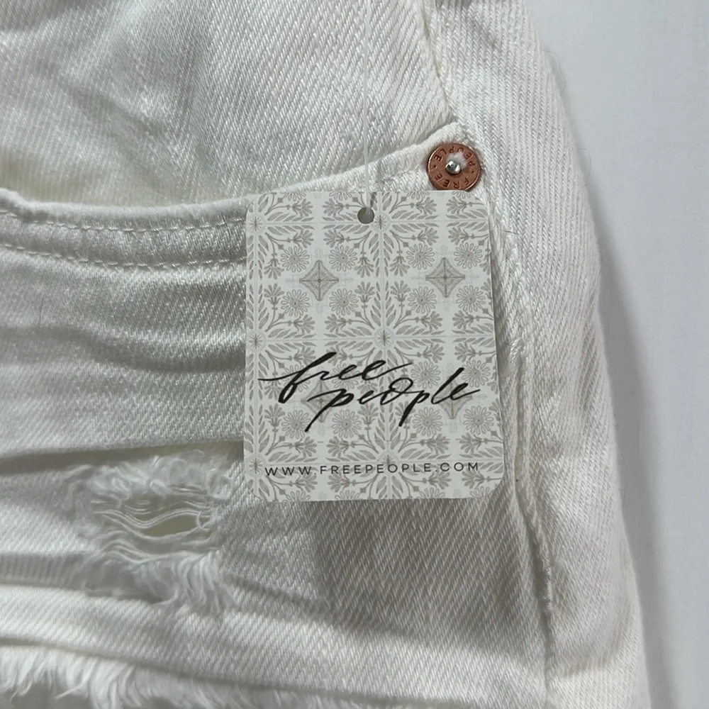 NWT Free People We The Free Living Good Vibrations White Denim Cutoff Shorts - Picture 7 of 11